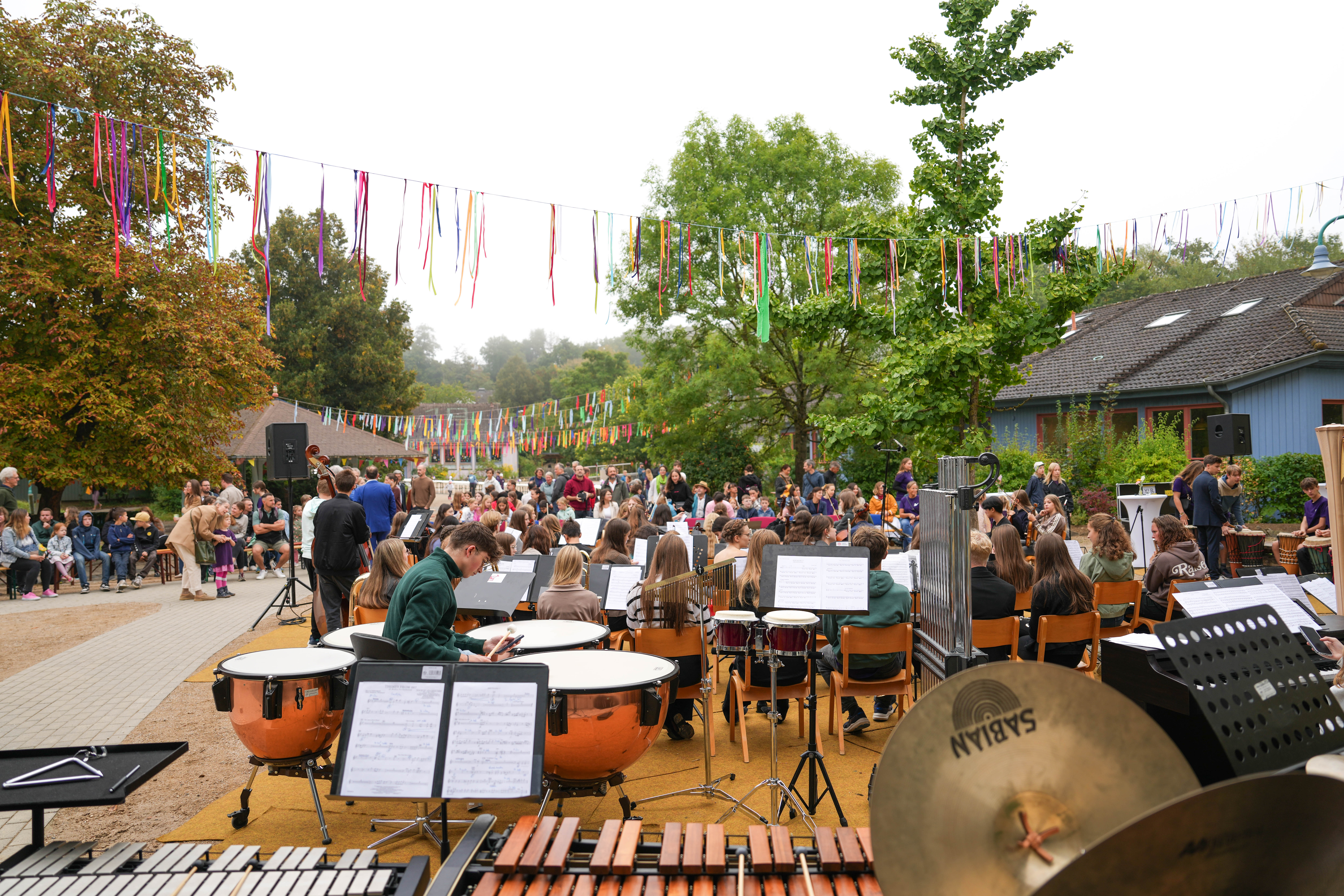 Musik verbindet: Sinfonieorchester sorgt für festliche Stimmung beim Jubiläum der Rudolf-Steiner Schule Neuwied