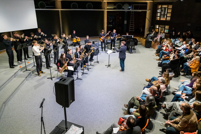 Big Band Mainz Schulen musizieren Begegnungskonzert Yellow Tone