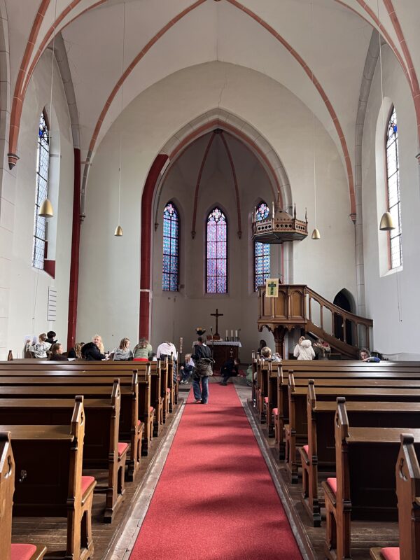 Kirchenbesuch KoKoRU