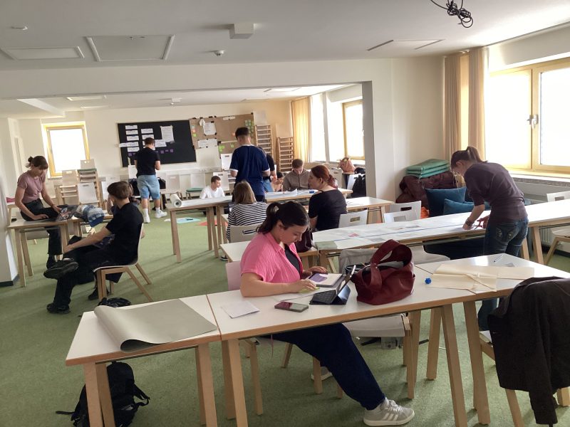 Ausstellung Englisch