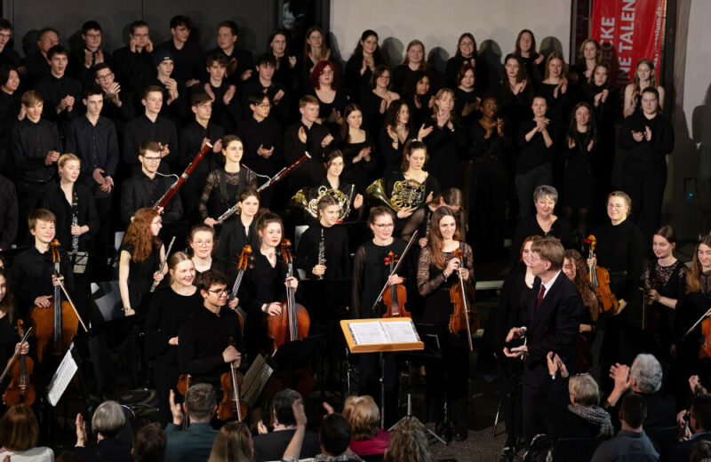 Der Oberstufenchor des Landesmusikgymnasiums Art of the Voice